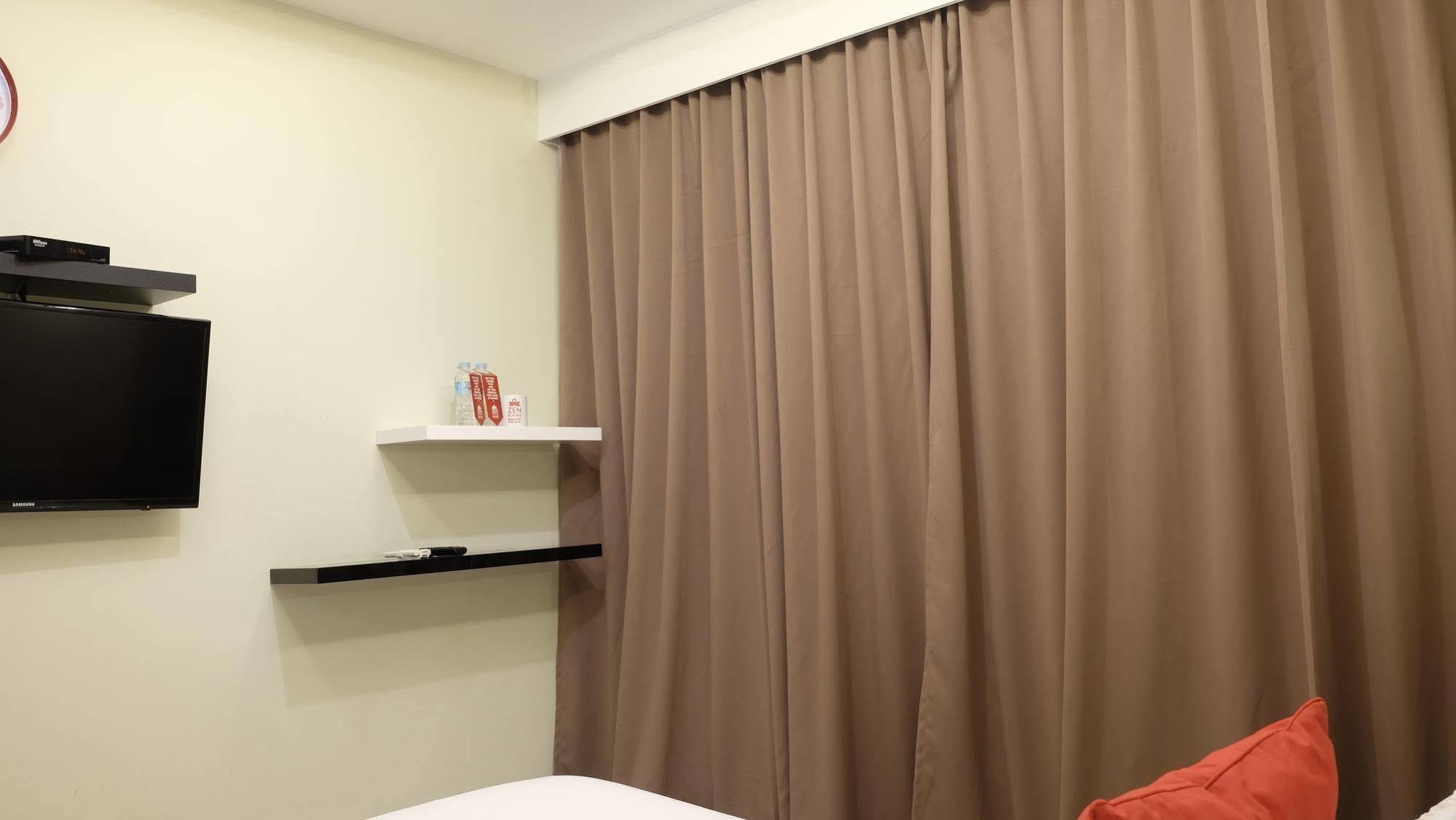 马拉特罗宾逊禅室酒店 马尼拉 外观 照片